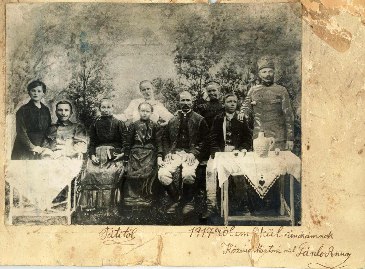 /storage/img/big_gyergyoidia-29a-kozma-martonne-laszlo-anna-csaladja-1917-ben-gyergyoremete.jpg