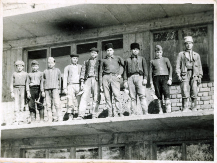 Remetei kőművesek 1965-ben