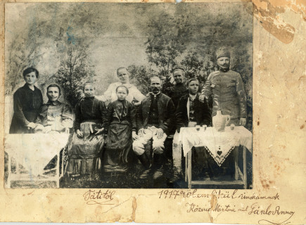 Kozma Mártonné, László Anna családja 1917-ben