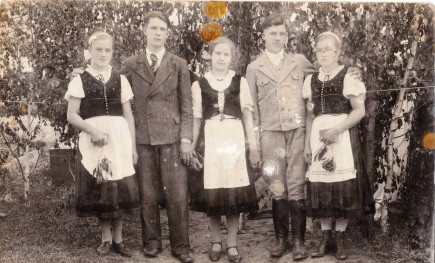 Portik Kékes Katalin és barátai